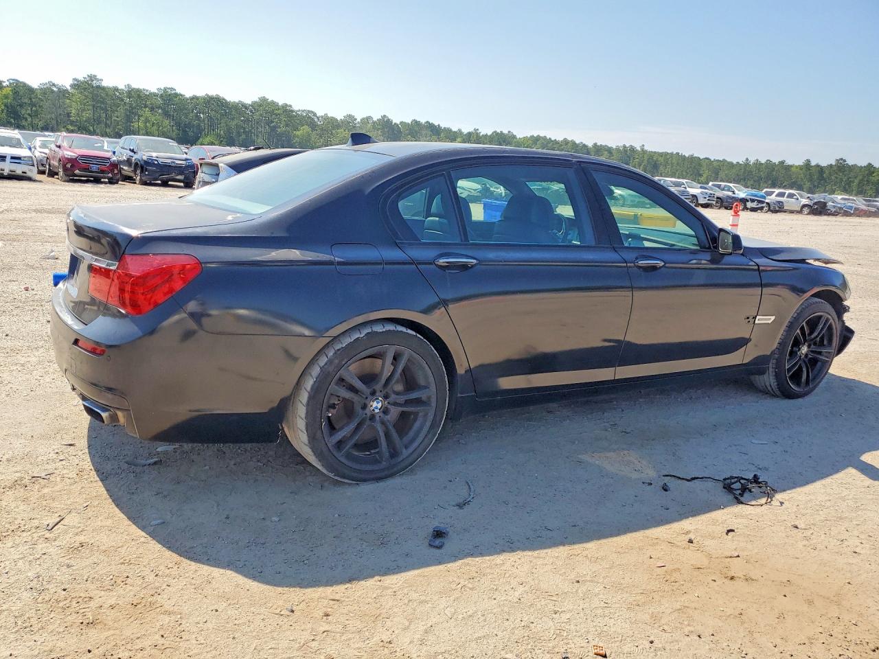 2012 BMW 750 750Lxi/Alpina B7 xDrive