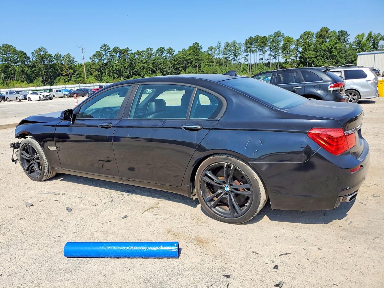 2012 BMW 750 750Lxi/Alpina B7 xDrive