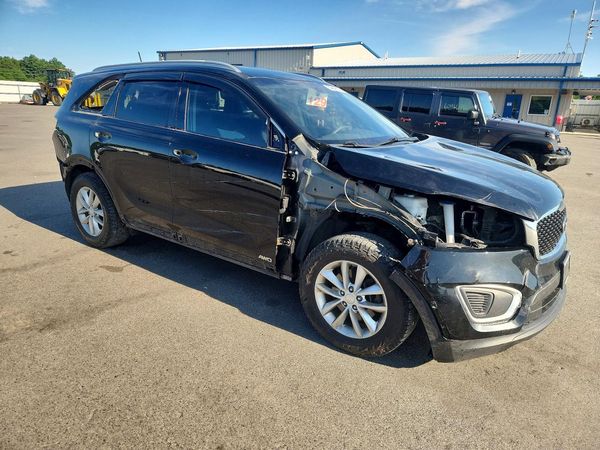 2017 KIA SORENTO L, LX