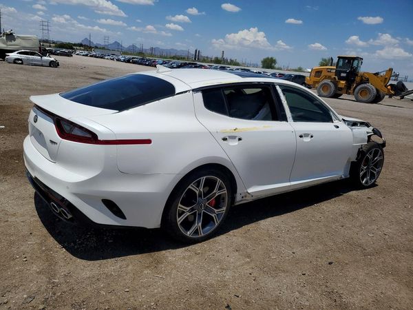 2018 KIA STINGER GT2