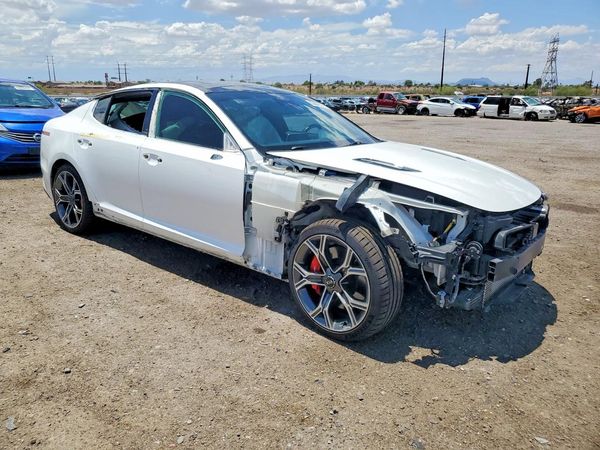 2018 KIA STINGER GT2