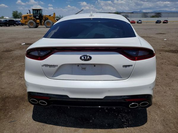 2018 KIA STINGER GT2