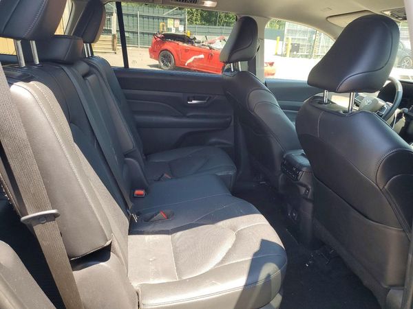 2024 TOYOTA GRAND HIGHLANDER