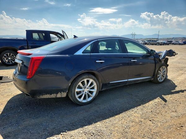 2013 CADILLAC XTS Luxury