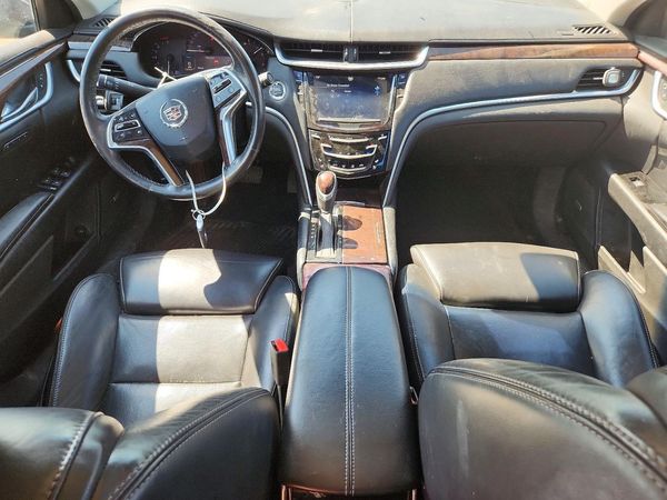 2013 CADILLAC XTS Luxury