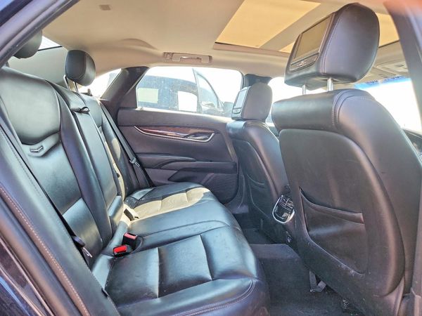 2013 CADILLAC XTS Luxury