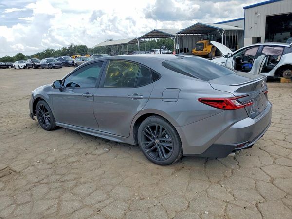 2026 TOYOTA CAMRY