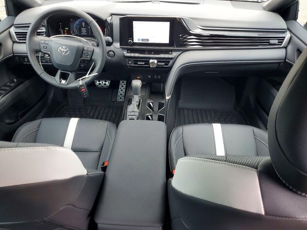 2026 TOYOTA CAMRY