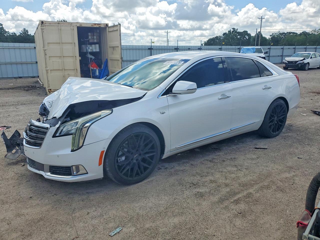 2018 CADILLAC XTS Luxury