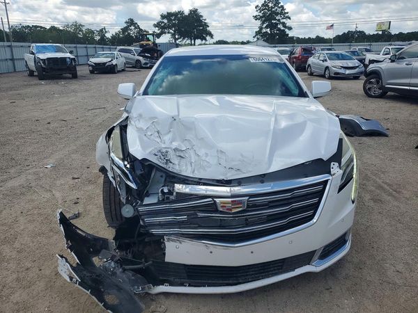 2018 CADILLAC XTS Luxury