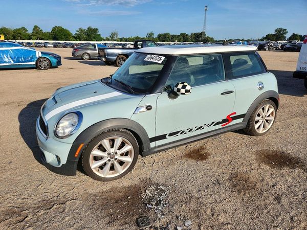 2013 MINI COOPER