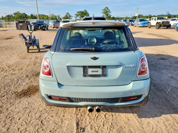 2013 MINI COOPER