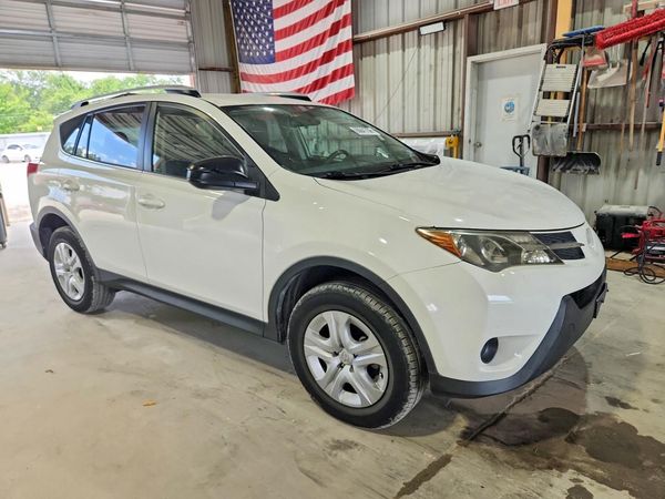 2015 TOYOTA RAV4