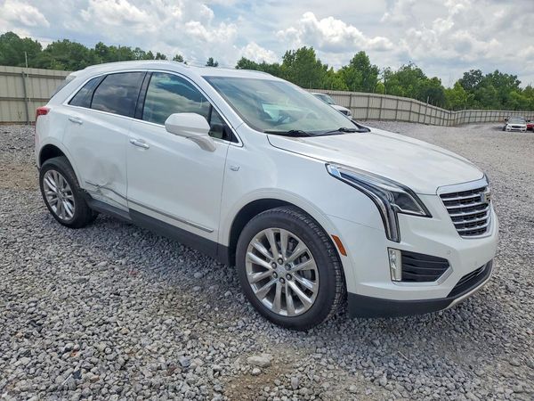 2018 CADILLAC XT5 Platinum