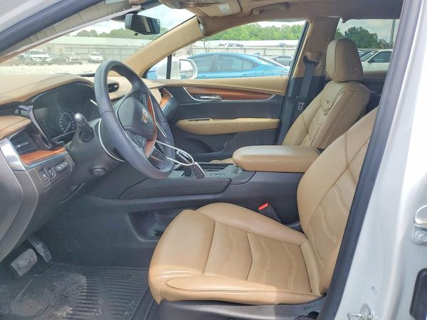 2018 CADILLAC XT5 Platinum