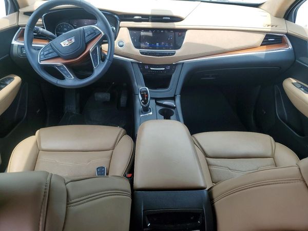 2018 CADILLAC XT5 Platinum