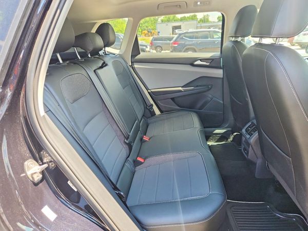 2023 VOLKSWAGEN TAOS