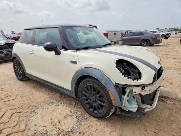 2014 MINI COOPER
