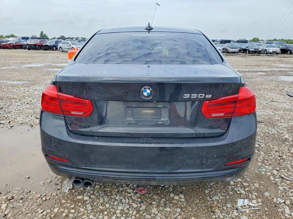 2018 BMW 330E