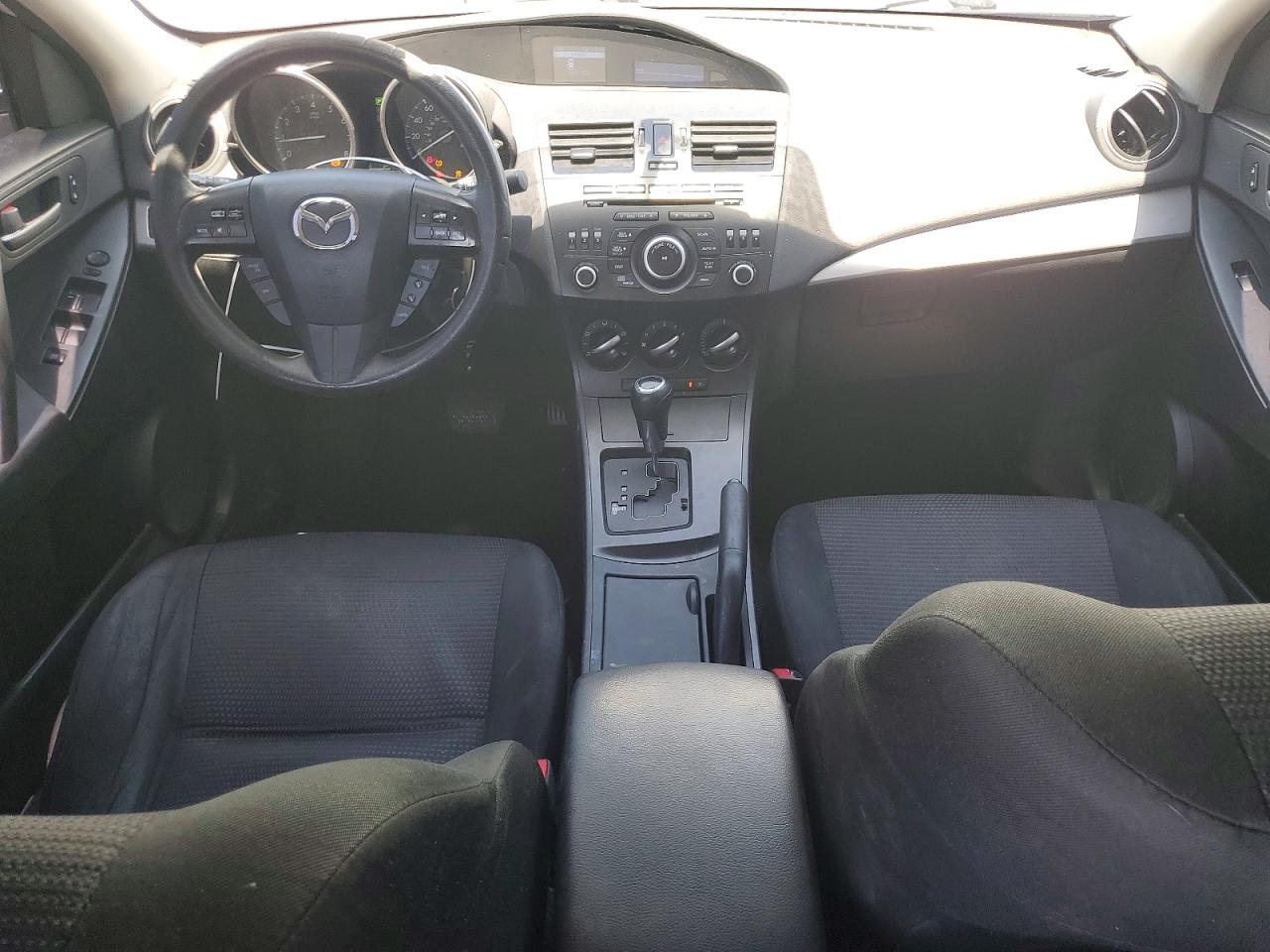 2013 MAZDA 3 Sport/GX
