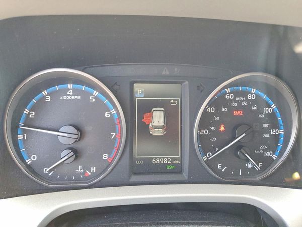 2017 TOYOTA RAV4 XLE