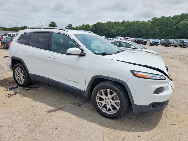 2017 JEEP CHEROKEE LATITUDE FWD