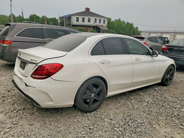 2016 MERCEDES-BENZ C C300-4M