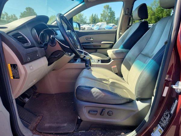 2017 KIA SEDONA LX