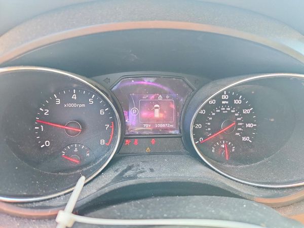 2017 KIA SEDONA LX
