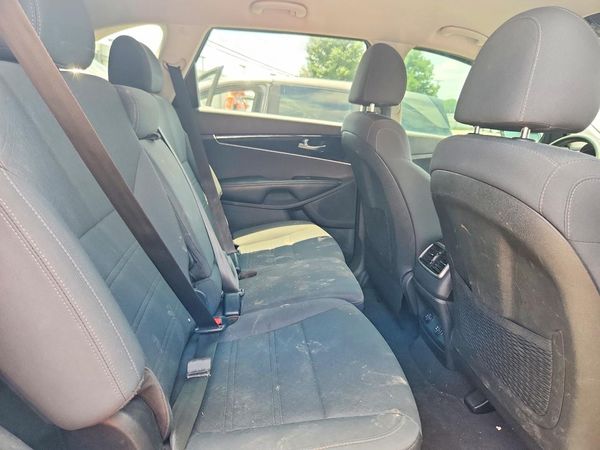 2019 KIA SORENTO L, LX, S