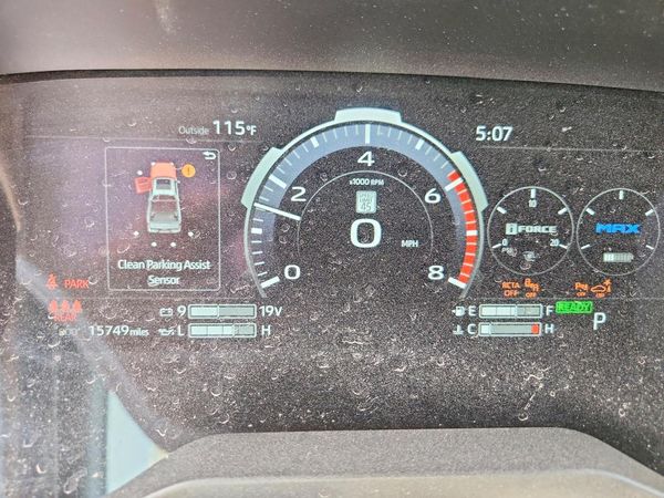 2024 TOYOTA TUNDRA Platinum