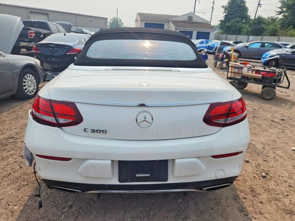 2019 MERCEDES-BENZ C C300