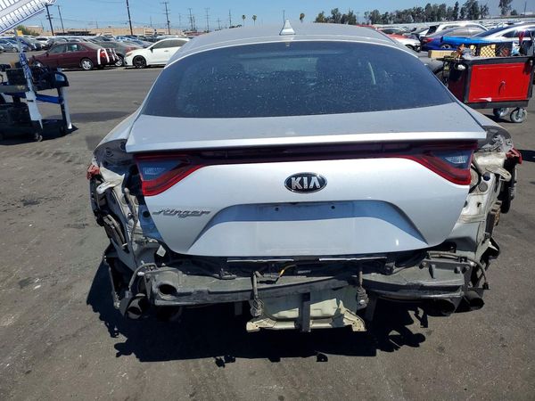 2018 KIA STINGER