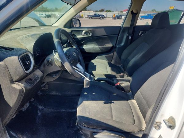 2022 HYUNDAI VENUE SE