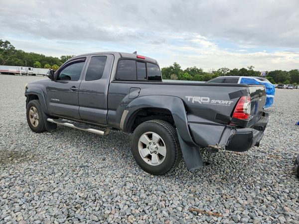 2015 TOYOTA TACOMA Delux Grade