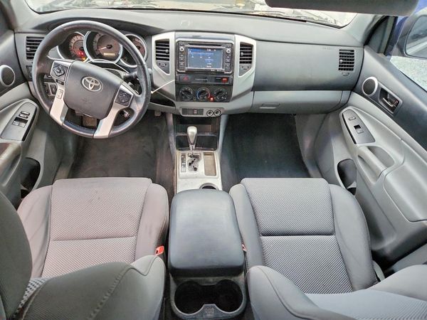 2015 TOYOTA TACOMA Delux Grade