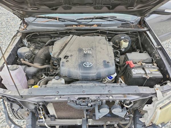 2015 TOYOTA TACOMA Delux Grade
