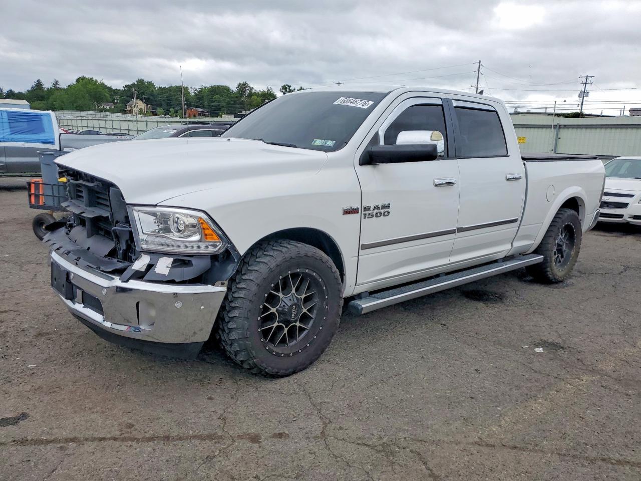 2017 RAM 1500 LARAMIE CREW CAB 4X4