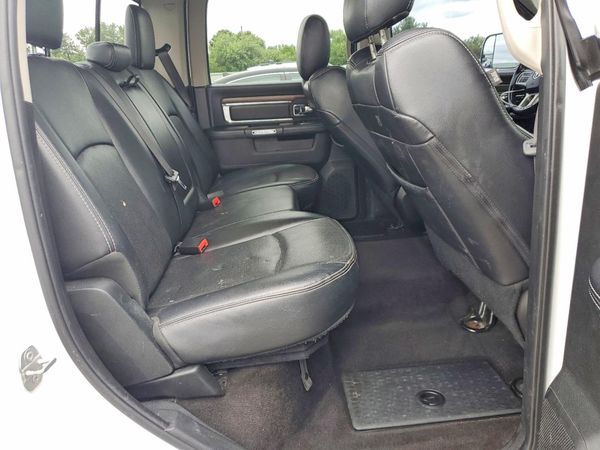 2017 RAM 1500 LARAMIE CREW CAB 4X4
