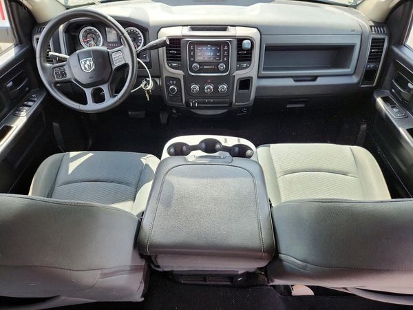 2014 RAM 1500 ST