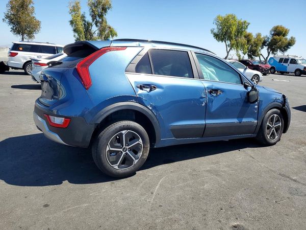2025 KIA NIRO