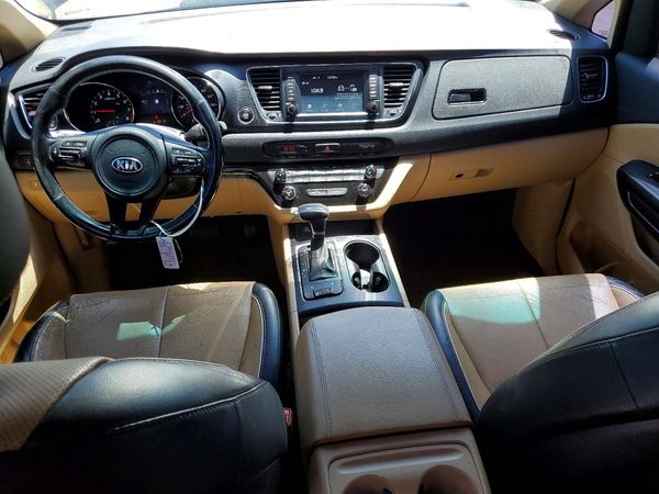 2017 KIA SEDONA
