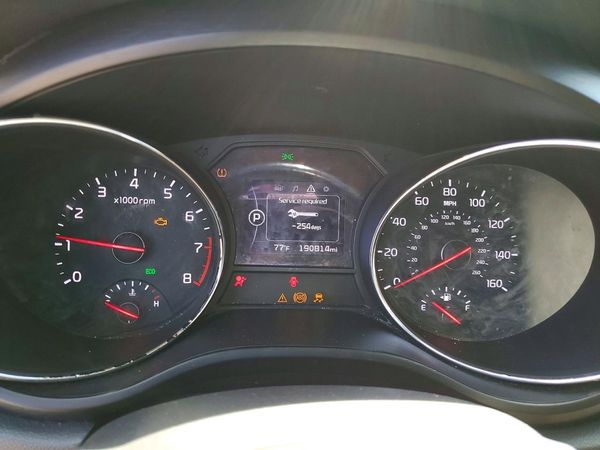 2017 KIA SEDONA