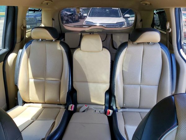 2017 KIA SEDONA
