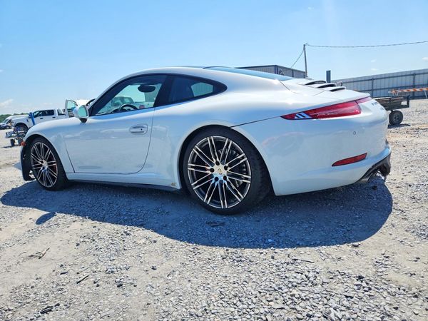 2015 PORSCHE 911
