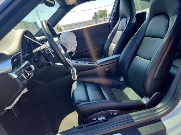 2015 PORSCHE 911