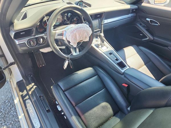 2015 PORSCHE 911