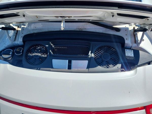 2015 PORSCHE 911