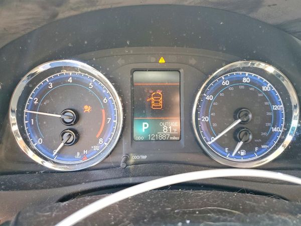 2018 TOYOTA COROLLA