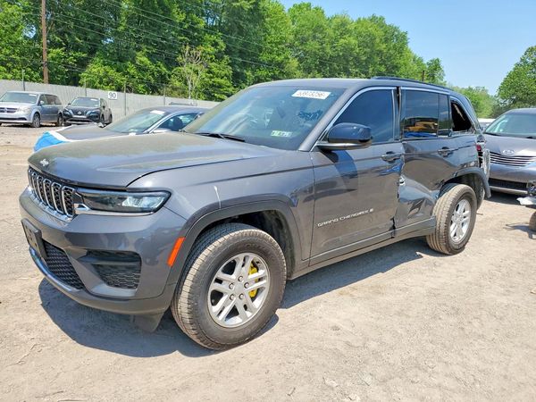 2024 JEEP GRAND CHEROKEE Laredo
